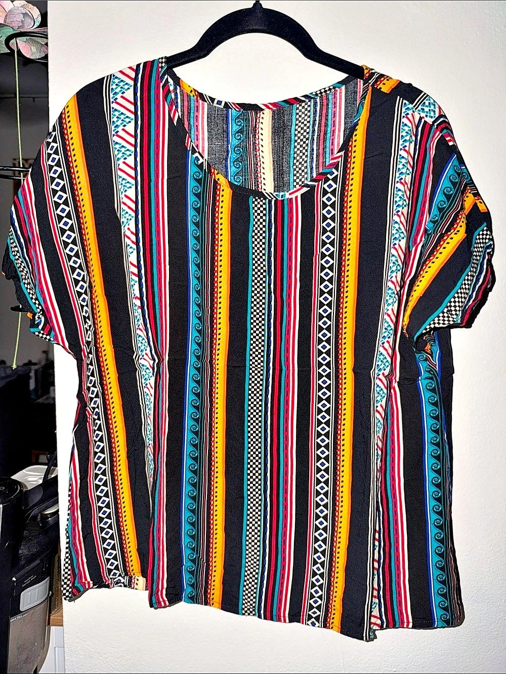 Geometric Short Sleeve Top